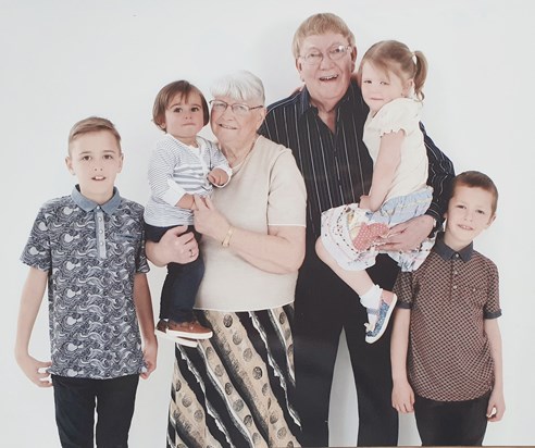 Grandad, Grandma and 4 of their Great Grandchildren 