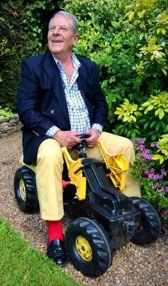 Only Mike could get away with red socks and yellow trousers!