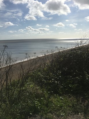 Dunwich beach from cliff topE0EF9001 725E 43EA 8D38 F47A354E4605