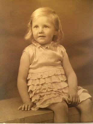 A very young Eileen!