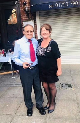 We had a great night at an Italian restaurant in Iver. Uncle Pete looking very handsome and dapper even his late 70s. He reminds me of Roberto Mancini in this pic xx