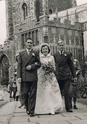 Mum and Dad - Chelmsford Cathedral - 6/9/1952
