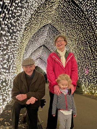 Duncan at Kew Gardens with Bridget and Florence