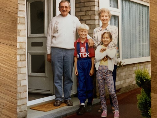 Nana and Grandad with Daniel and Sophie going to stay