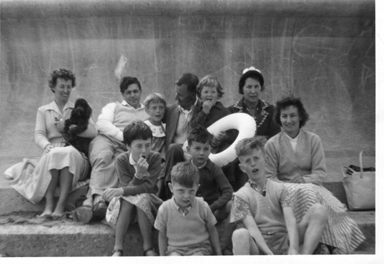 Sheriff family gathering 1959