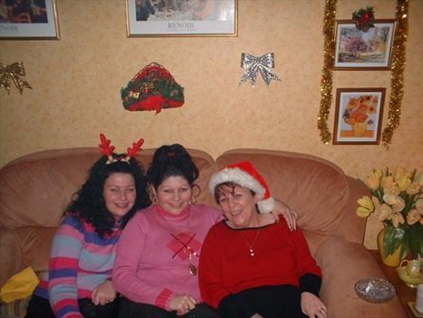 Claire, Karen & Mum Christmas 2001