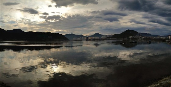 iPhone Pano from this morning, near Samsung Hotel July 2014