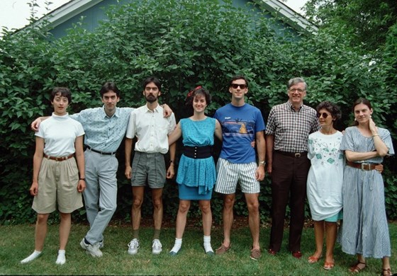 The one and only picture of the entire family, in Uncle David's backyard, 1987