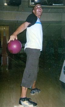David in Brazil, bowling