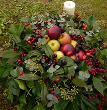 Ketton 13.12.10 my hedgerow wreath