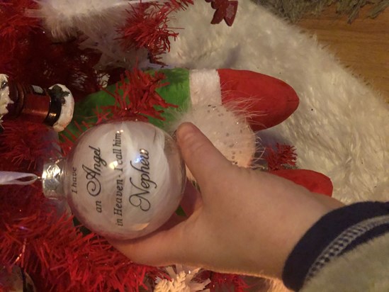 Bauble of Aunty laney and uncle Simon x