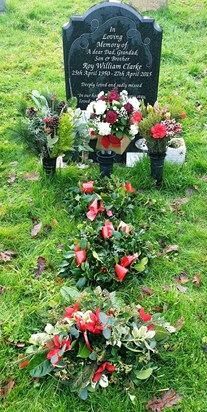 Dad's grave at Christmas 2019 xx