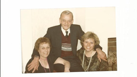 Grandad, Mum & Auntie Gwen