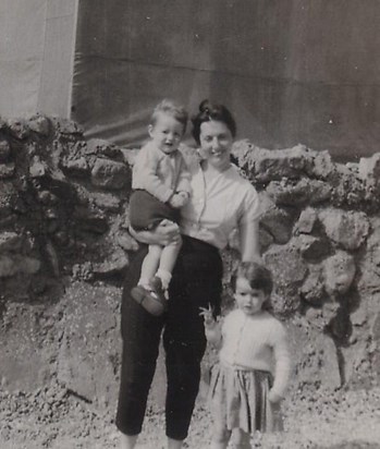 Mother with Jane and Paul at Cawsands