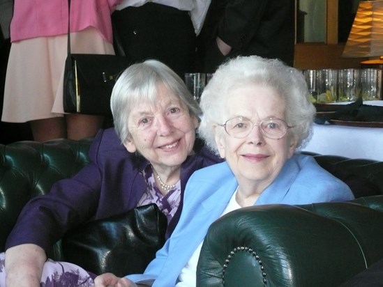 Evelyn with her sister Marian