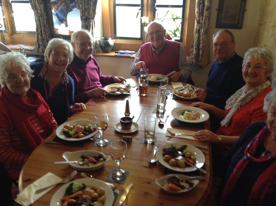 Meeting up with friends for lunch. Rose & Crown, East Lambrook - December 2014