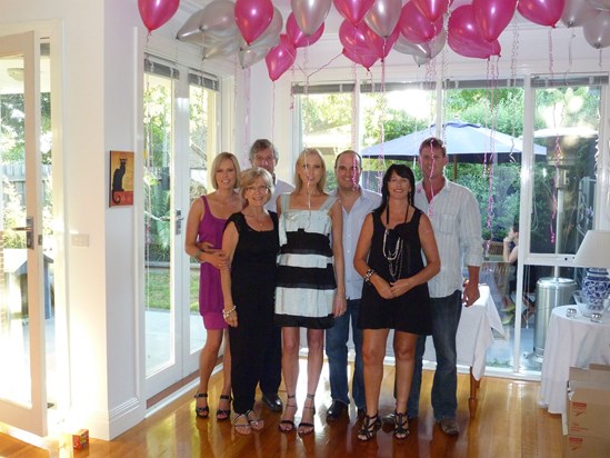 Aley's 30th with her family