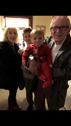 Harvey & Charlotte with Nanny & Grandad Jones 💞