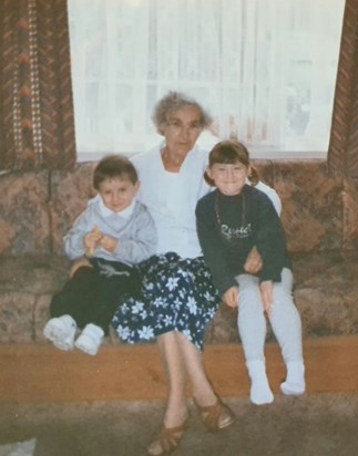 Stella and grandchildren (Rhyl '97)