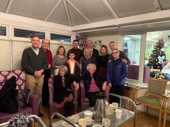 Julia & Paul and family, including some more Canadians. A lovely Christmas gathering in 2019.