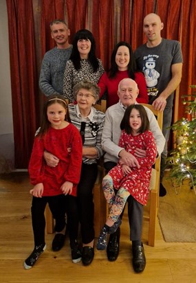 Jeremiah with daughter, granddaughter and great granddaughters