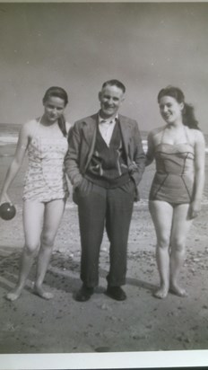 Ruth & Edna with their Dad