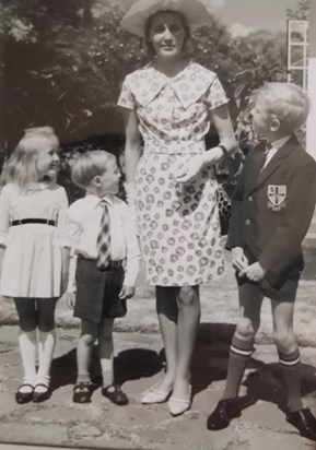 Nancy with her three children, Catherine, Robert and David