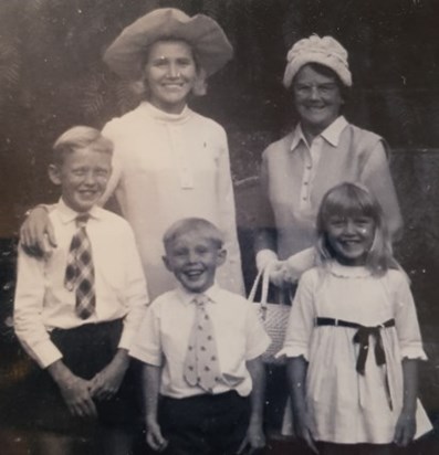 Nancy with her mother, Nellie, and three children