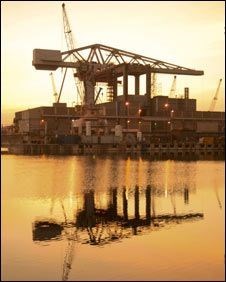 30 Sept 2008 - One of the Largest cranes in Europe removed from naval dockyard in Plymouth