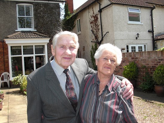 Roger with his cousin Norma in May2009 