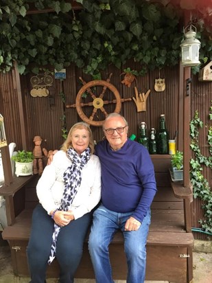 Our beautiful friends Caroline & Alan when visiting was allowed 🥰