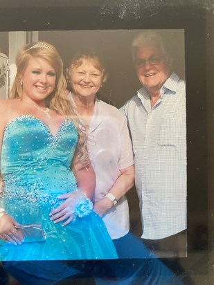 Lovely photo of Nan and grandad looking so happy for Toni’s Prom 💙