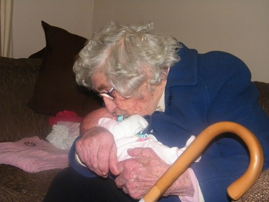 A precious moment to cherish A kiss from Great Great Nana Ruby to Layla <3