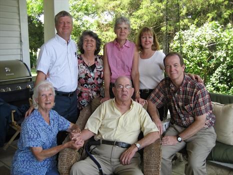Varner family: Anne, Longest, Carolyn, Lawrence "Buck", Dell, Aurelia, Lawrence