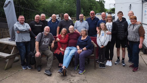 Chris's last outing with family, friends & workmates at the Elephant and Castle, Hemingfield. 