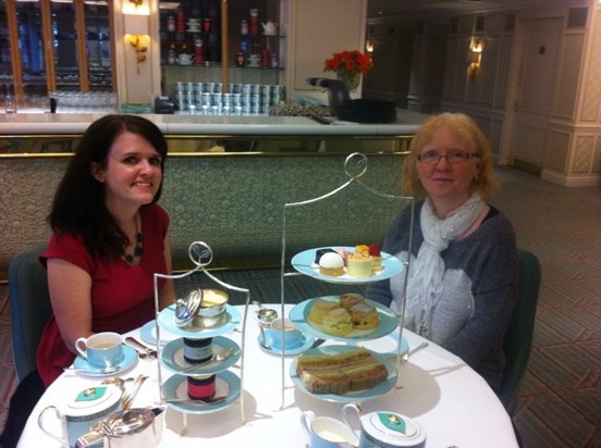 Lisa and Lynn for Afternoon Tea at Fortnum and Mason