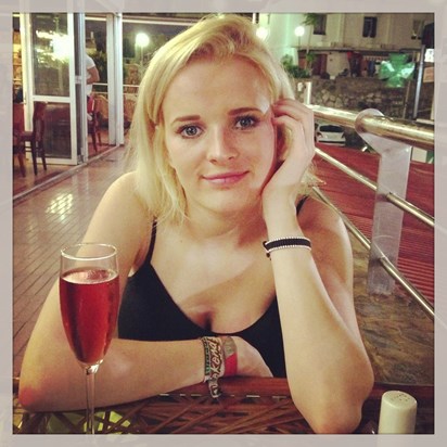 Rose with rosé in Gran Canaria - beautiful girl