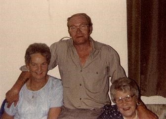Dad (Billy) with aunt Violet Gillespie & aunt Jennie Hayward (nee Gillespie)