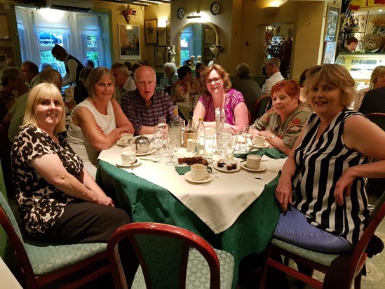 Sue, Carole, Geoff, Joanne, Viviane and Andrea