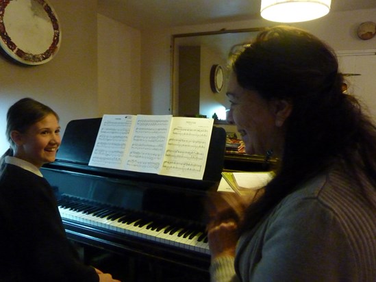 Thank you for my wonderful and always enjoyable piano lessons, love Poppy