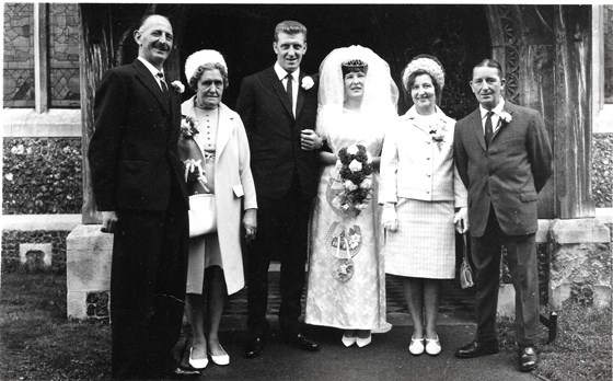 Mum & Dad Wedding Family