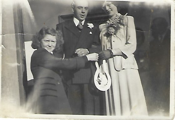 Elenid with Jean & Tegwyn (?) 1954