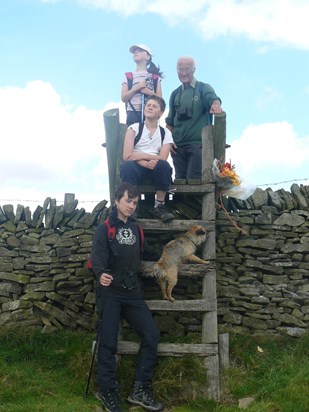 Walk to Alport Castles with Catherine, Matthew, Bill and the dog Molly