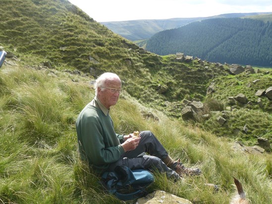 Lunch at Alport Castles - Molly had just stolen his sandwich