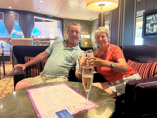 Fred and Jane enjoying a glass of bubbly 