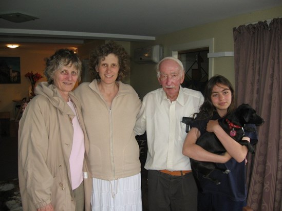 Dawn, Lynette, Alex, Isabela and Mouse - Christchurch 2009