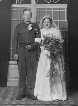 Tommy & Doris on their wedding day