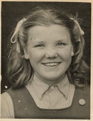 Annie Knight as a young girl in 1948