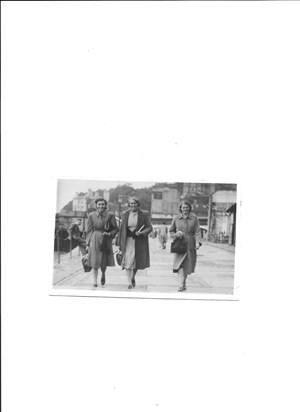 Folkestone Fish Market 1946, Mum, Dads Mum. and Dads Sister Ruby