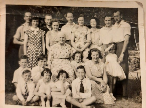 Possibly the only picture of the entire "Andrews" family, circa mid 1950's. Keith is second from the left, second row.